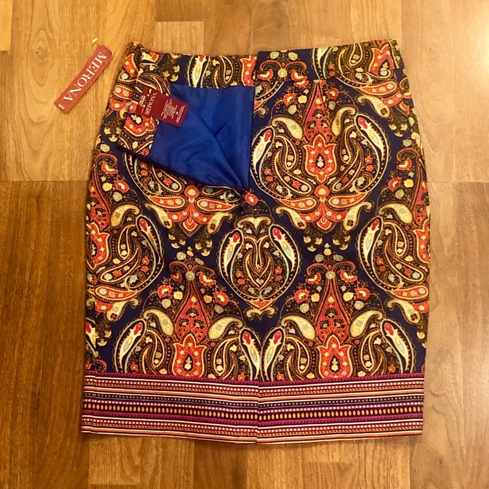 NWT- beautiful multicolored pencil skirt - Picture 2 of 4